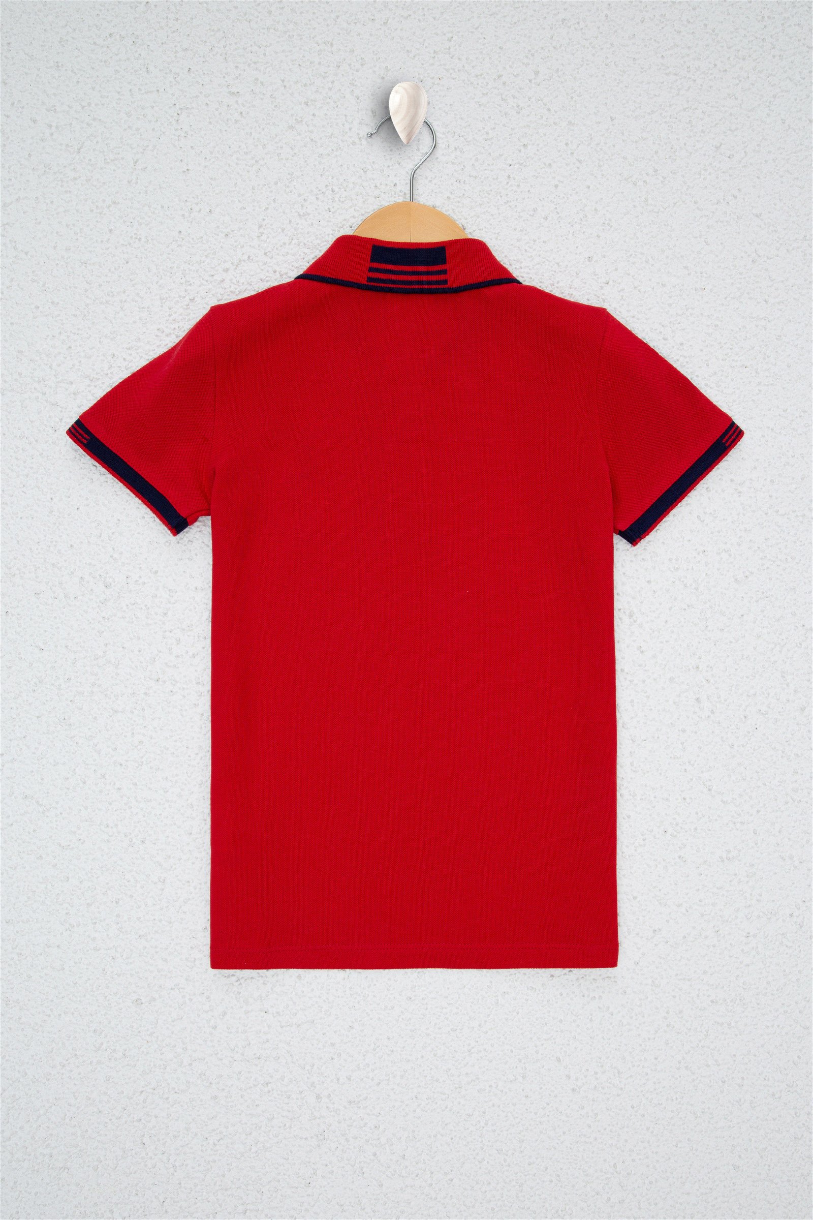تی شرت یقه هفت قرمز  استاندارد فیت آستین کوتاه پسرانه یو اس پولو