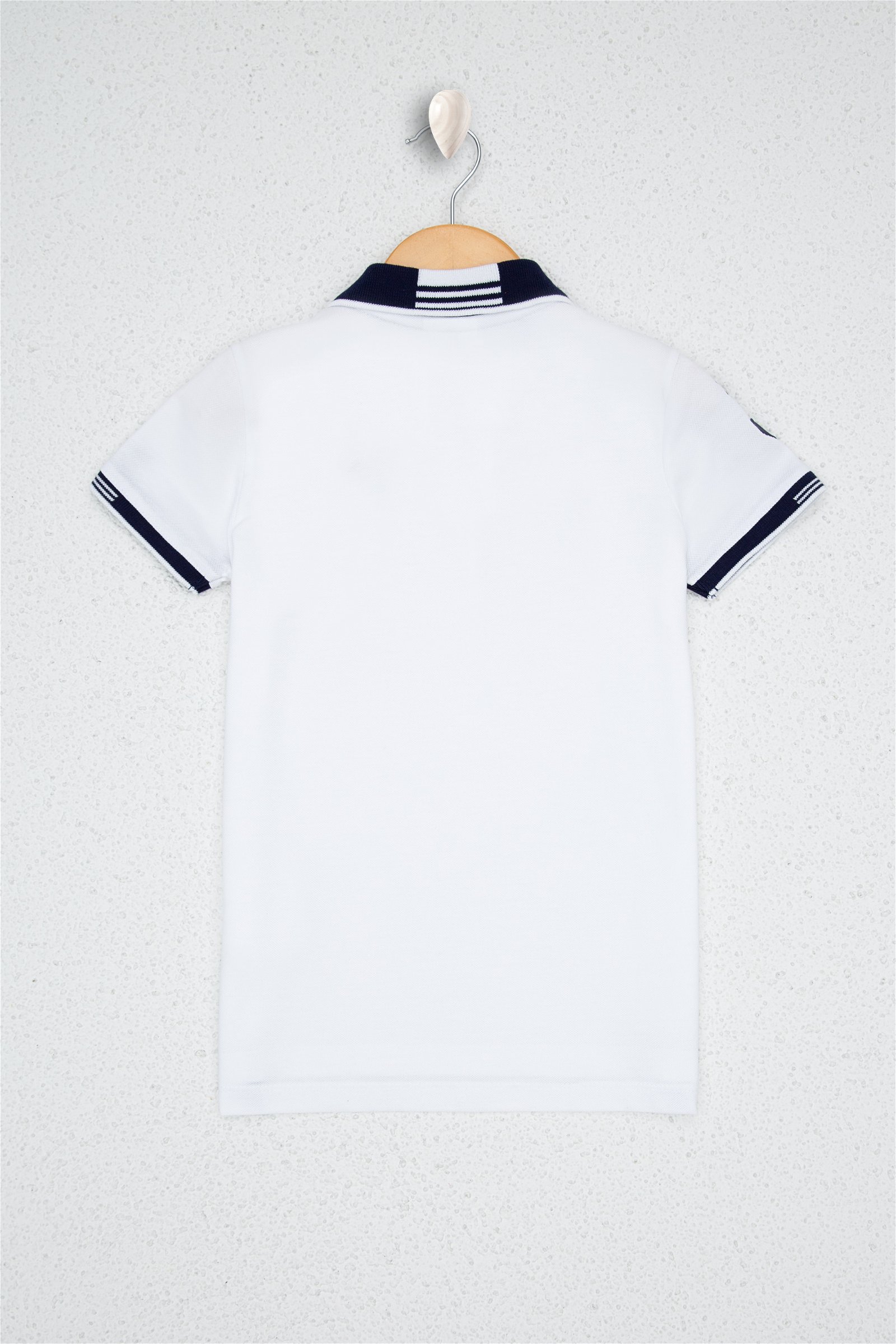 تی شرت یقه هفت سفید  استاندارد فیت آستین کوتاه پسرانه یو اس پولو | US POLO ASSN
