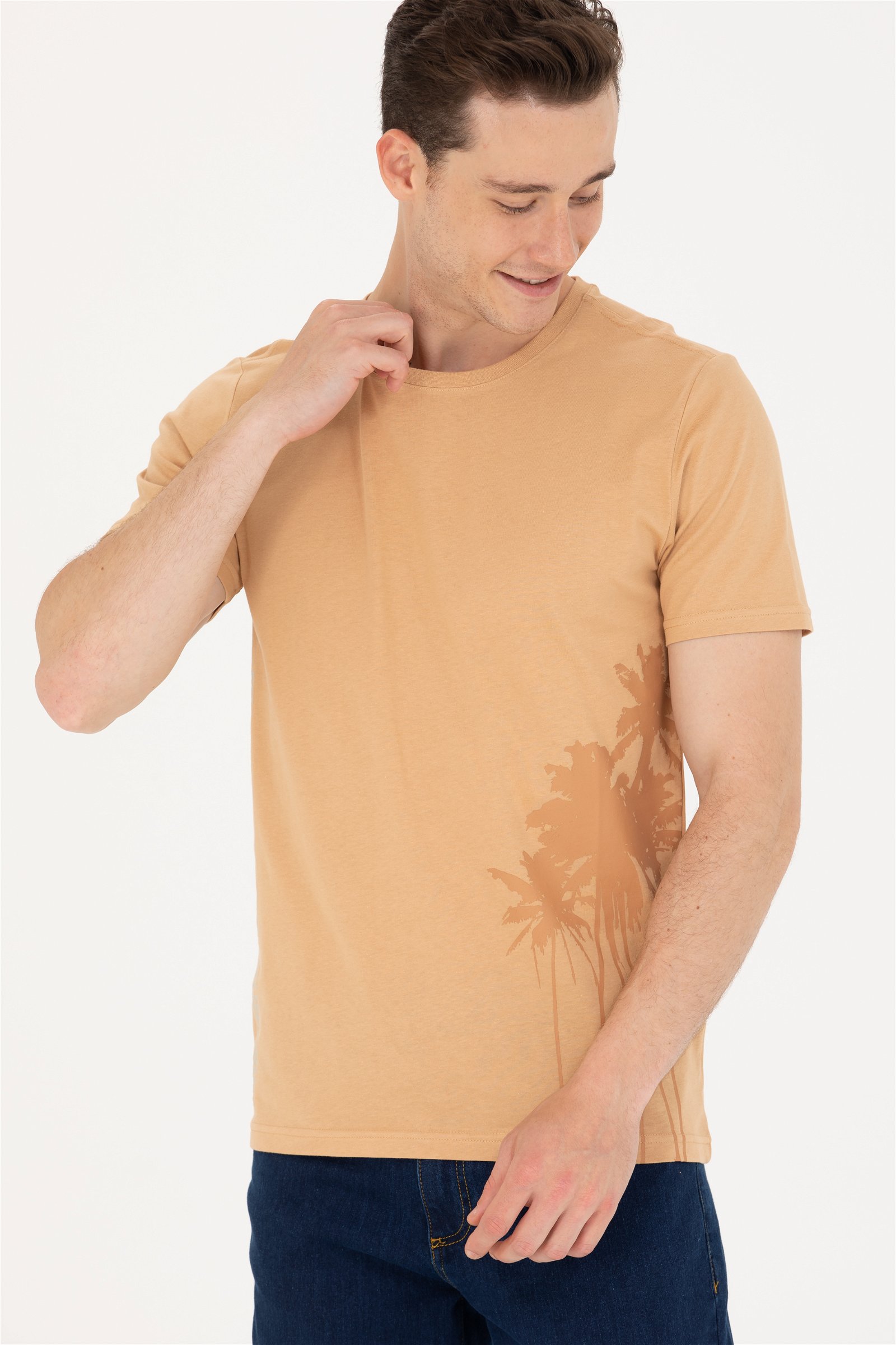 تی شرت یقه گرد شتری  رگولار آستین کوتاه مردانه یو اس پولو | US POLO ASSN