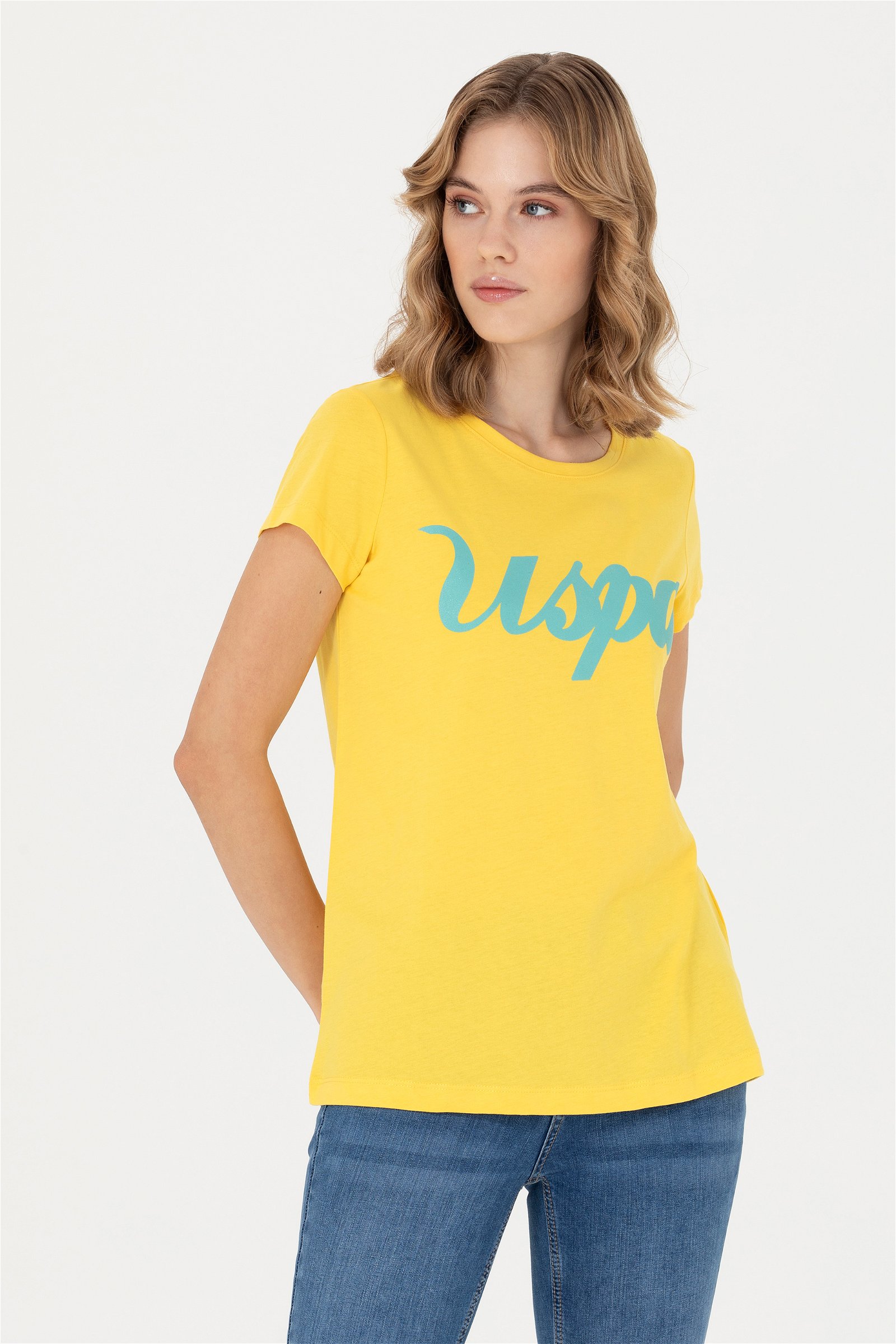 تی شرت  زرد تیره  استاندارد فیت  زنانه یو اس پولو | US POLO ASSN